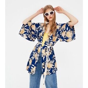 Pull & Bear Floral Kimono Festival Coverup Bridesmaid Bridal